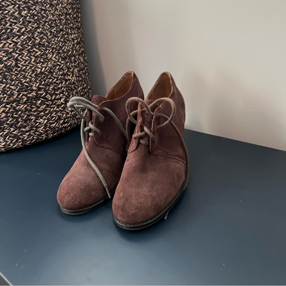 Lucky brand booties 9.5